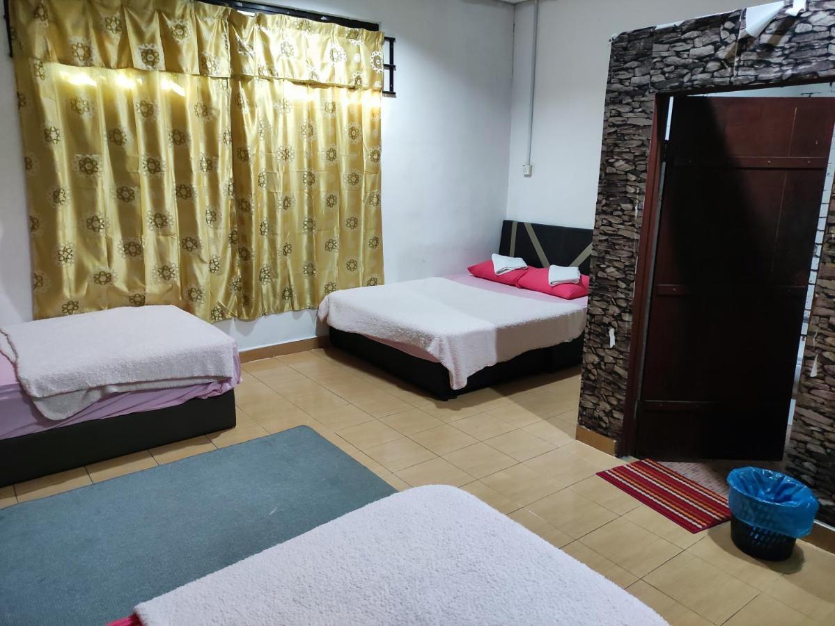 Kencana Guest House Pantai Cenang  Ngoại thất bức ảnh